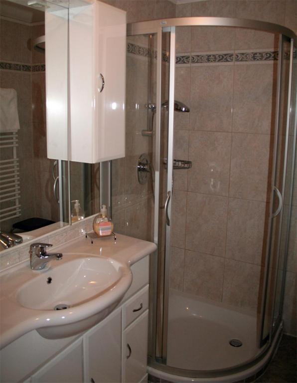 Hotel Edelweiss Fuegen Room photo